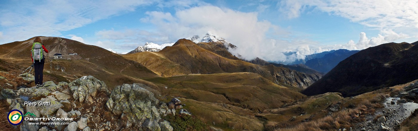 52 Panoramica Rif. Grassi - Pizzo Tre Signori.jpg